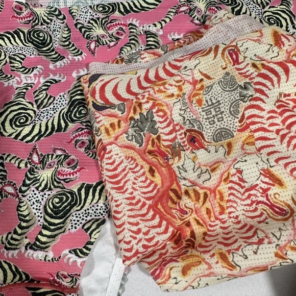 NWT $40 Spanx [ PLUS 3X ] Breathable Under Statements‎ Thong in Dog & Zebra - Picture 2 of 16